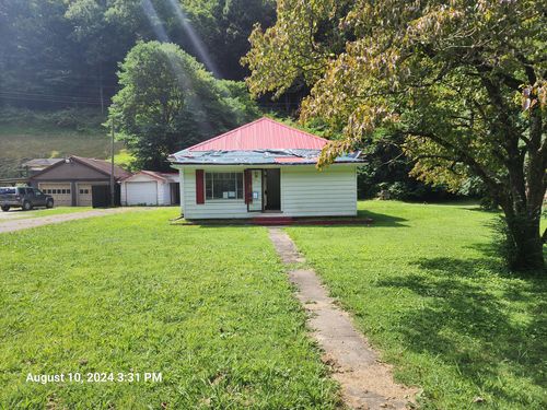 8226 State Hwy 1056, Mccarr, KY, 41544 | Card Image