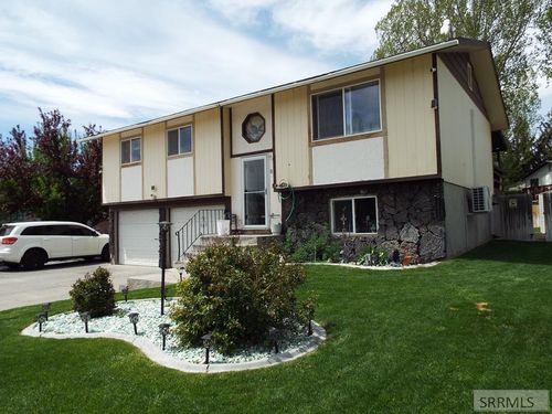 847 Chantilly Ln, Idaho Falls, ID, 83402-2454 | Card Image