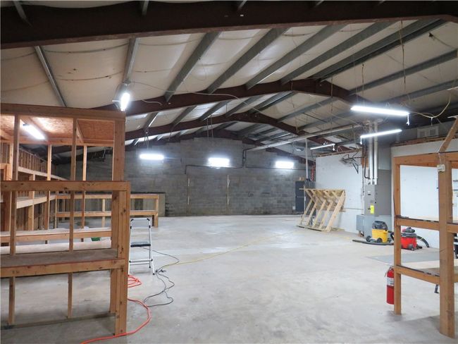 45 W Main St, Home with 0 bedrooms, 0 bathrooms and 12 parking in Sharpsville PA | Image 13