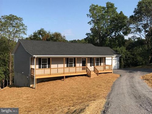 68 Tee Ct, LINDEN, VA, 22642-5453 | Card Image