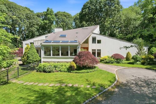 29 Amber Ln, Oyster Bay, NY, 11771-3116 | Card Image