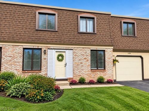 1306-1651 Mentor Ave, Painesville, OH, 44077-1736 | Card Image