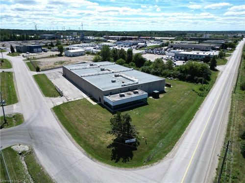 3 Kerr Cres, Puslinch, ON, N0B2J0 | Card Image