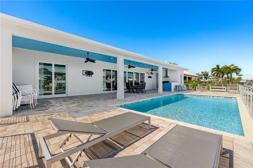 3632 Emerald Ave, ST. JAMES CITY, FL, 33956-2204 | Card Image