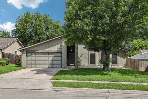 7409 Oak Marsh St, Live Oak, TX, 78233-3114 | Card Image