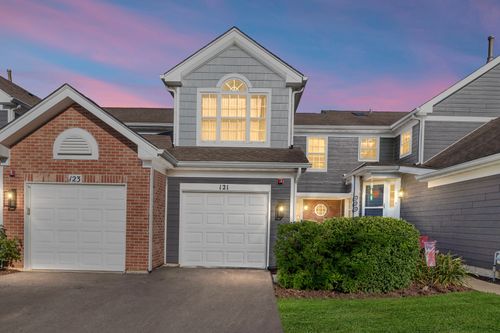 121 Portsmouth Ct, Glendale Heights, IL, 60139-3762 | Card Image