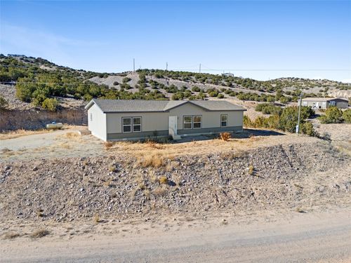 15 Bluff Rd, Hernandez, NM, 87537-8701 | Card Image