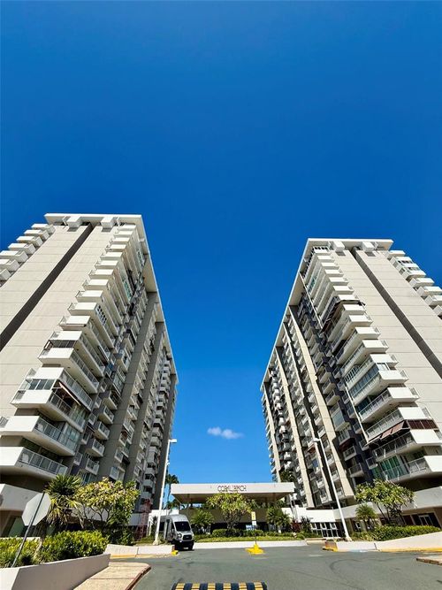 911-5858 Isla Veede Isla Verde Avenue, Carolina, PR, 00979 | Card Image