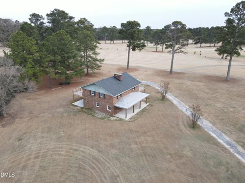 141 Chicora Club Dr, Dunn, NC, 28334-5670 | Card Image