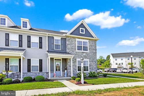 2468 Artesian Way, LANCASTER, PA, 17601-2238 | Card Image