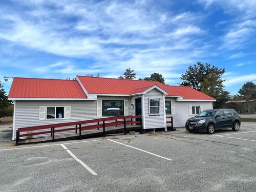 901 Main Street, Oxford, ME, 04270 | Card Image