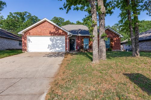741 Oak Park Dr, Azle, TX, 76020-4820 | Card Image