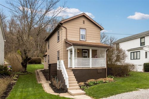 118 Ford St, Tarentum, PA, 15084-8532 | Card Image