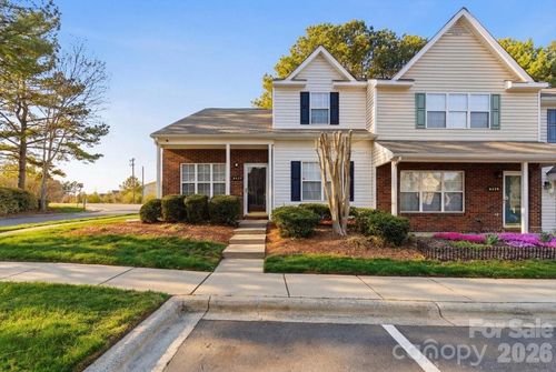 6475 Saint Bernard Way, Charlotte, NC, 28269-1351 | Card Image