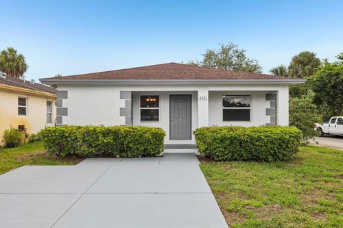 2221 Nw 24th Ct, Fort Lauderdale, FL, 33311-6774 | Card Image