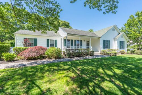 67 Fairway Dr, Wading River, NY, 11792-3610 | Card Image