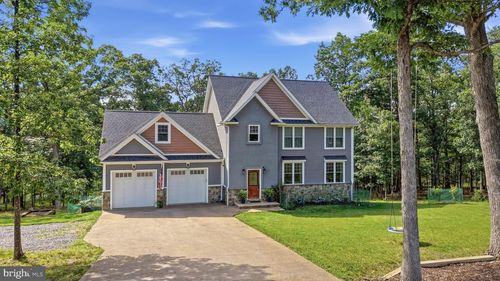 2251 Hunting Ridge Rd, Winchester, VA, 22603-2440 | Card Image