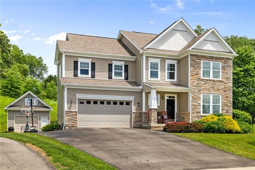 323 Eagle Dr, Cranberry Township, PA, 16066-1805 | Card Image