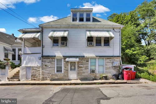 224 Wallace St, POTTSVILLE, PA, 17901-1134 | Card Image