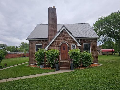 205 2nd Ave W, Lamberton, MN, 56152-1003 | Card Image