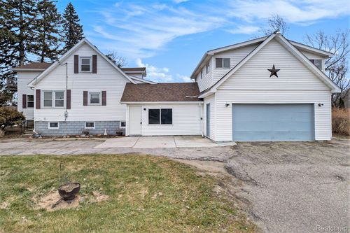 4138 Lapeer Road, Burton, MI, 48509 | Card Image