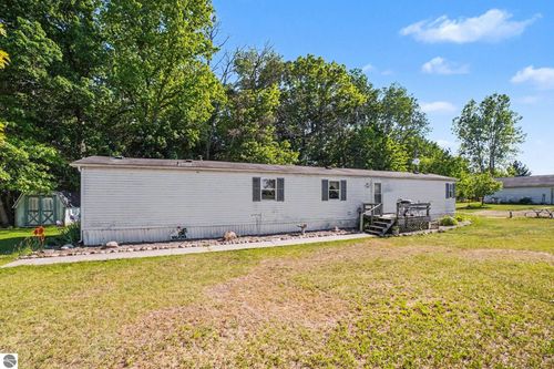 9365 W North County Line Road, Shepherd, MI, 48883 | Card Image