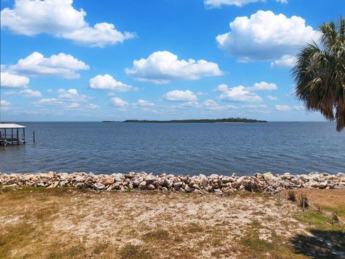 644 1st St, CEDAR KEY, FL, 32625 | Card Image