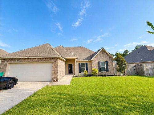 41905 Snowball Cir, Ponchatoula, LA, 70454-8468 | Card Image