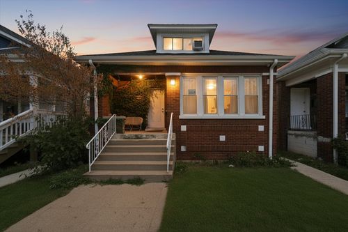 5623 S California Avenue, Chicago, IL, 60629 | Card Image