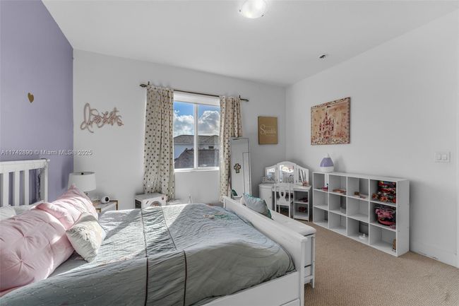 15124 Sw 176 Th Ter, House other with 4 bedrooms, 4 bathrooms and null parking in Miami FL | Image 17