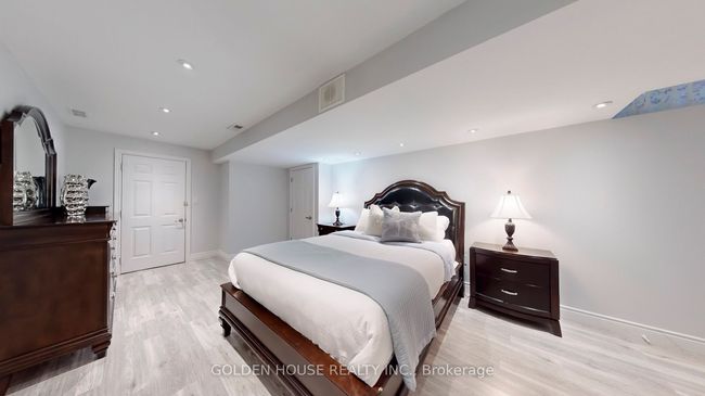 682 Fairglen Ave, House other with 5 bedrooms, 4 bathrooms and 2 parking in Oshawa ON | Image 41