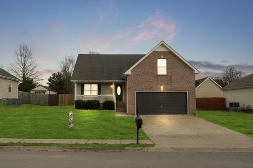 1906 Sydney Louise Dr, Clarksville, TN, 37042-1589 | Card Image