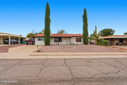 334 S Vista Del Rio, Green Valley, AZ, 85614 | Card Image