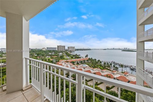 1405-4000 Towerside Ter, Miami, FL, 33138-2235 | Card Image