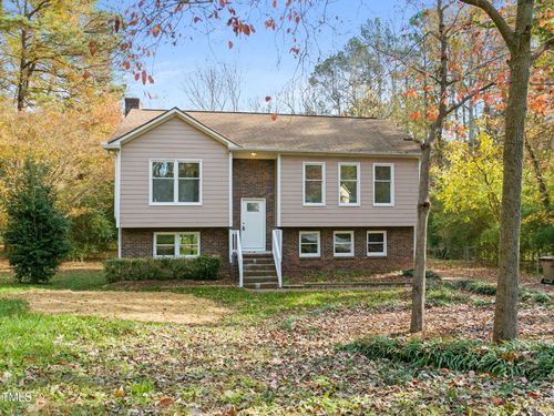 108 N Woodshed Ct, Cary, NC, 27513-5426 | Card Image