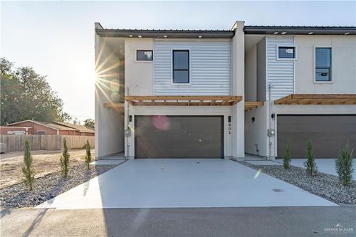 805 19 1/2 Street, McAllen, TX, 78501 | Card Image