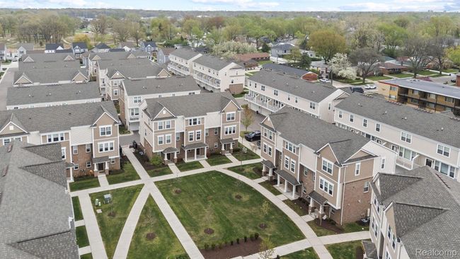 UNIT-41 - 2500 Normandy Rd, Condo with 2 bedrooms, 3 bathrooms and null parking in Royal Oak MI | Image 16