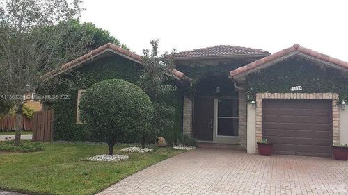 15826 Sw 138th Ter, Miami, FL, 33196-6704 | Card Image