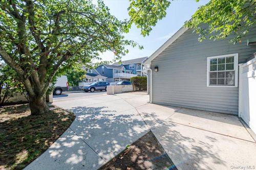 101 California St, Long Beach, NY, 11561-1606 | Card Image