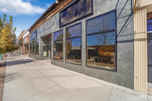 236 Main Ave N, Twin Falls, ID, 83301-6102 | Card Image