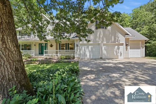 4959 Brookestone Dr Ne, Rockford, MI, 49341-8622 | Card Image