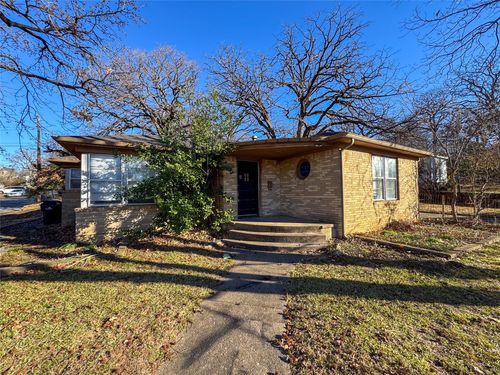 1431 W Chestnut St, Denison, TX, 75020-3431 | Card Image