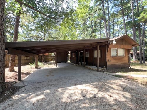 39 E Whippoorwill Ln, Trinity, TX, 75862-8858 | Card Image