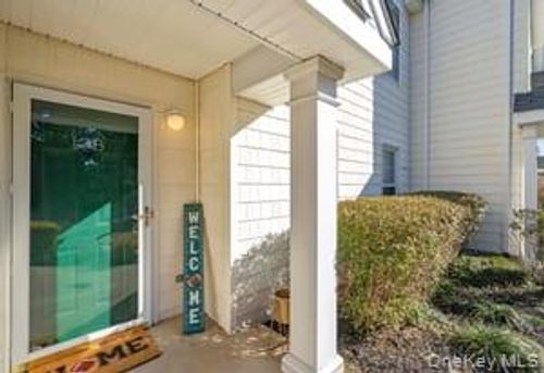 138 Brattle Circle, Huntington, NY, 11747 | Card Image