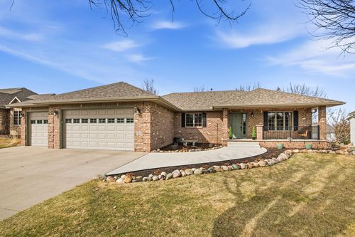 1703 5th Ave N, Sauk Rapids, MN, 56379-2813 | Card Image