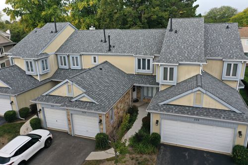 333 Redwing Dr, Deerfield, IL, 60015-3686 | Card Image