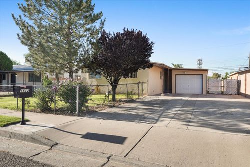 1612 Towner Ave Nw, Albuquerque, NM, 87104-2452 | Card Image
