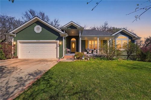 3103 Steel Wheel Dr, Harrisonville, MO, 64701-4385 | Card Image