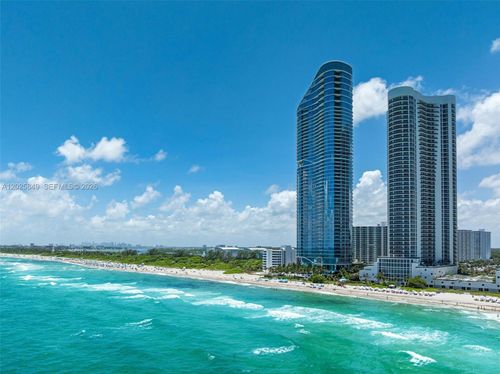 802-15701 Collins Ave, Sunny Isles Beach, FL, 33160-5392 | Card Image
