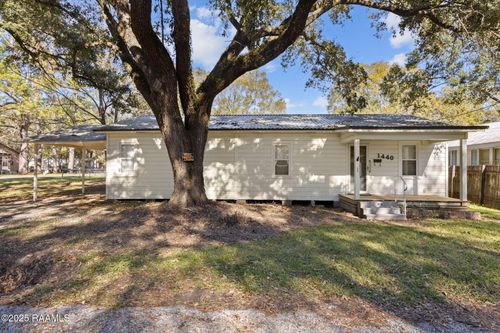 1440 W Peach Ave, Eunice, LA, 70535-4046 | Card Image